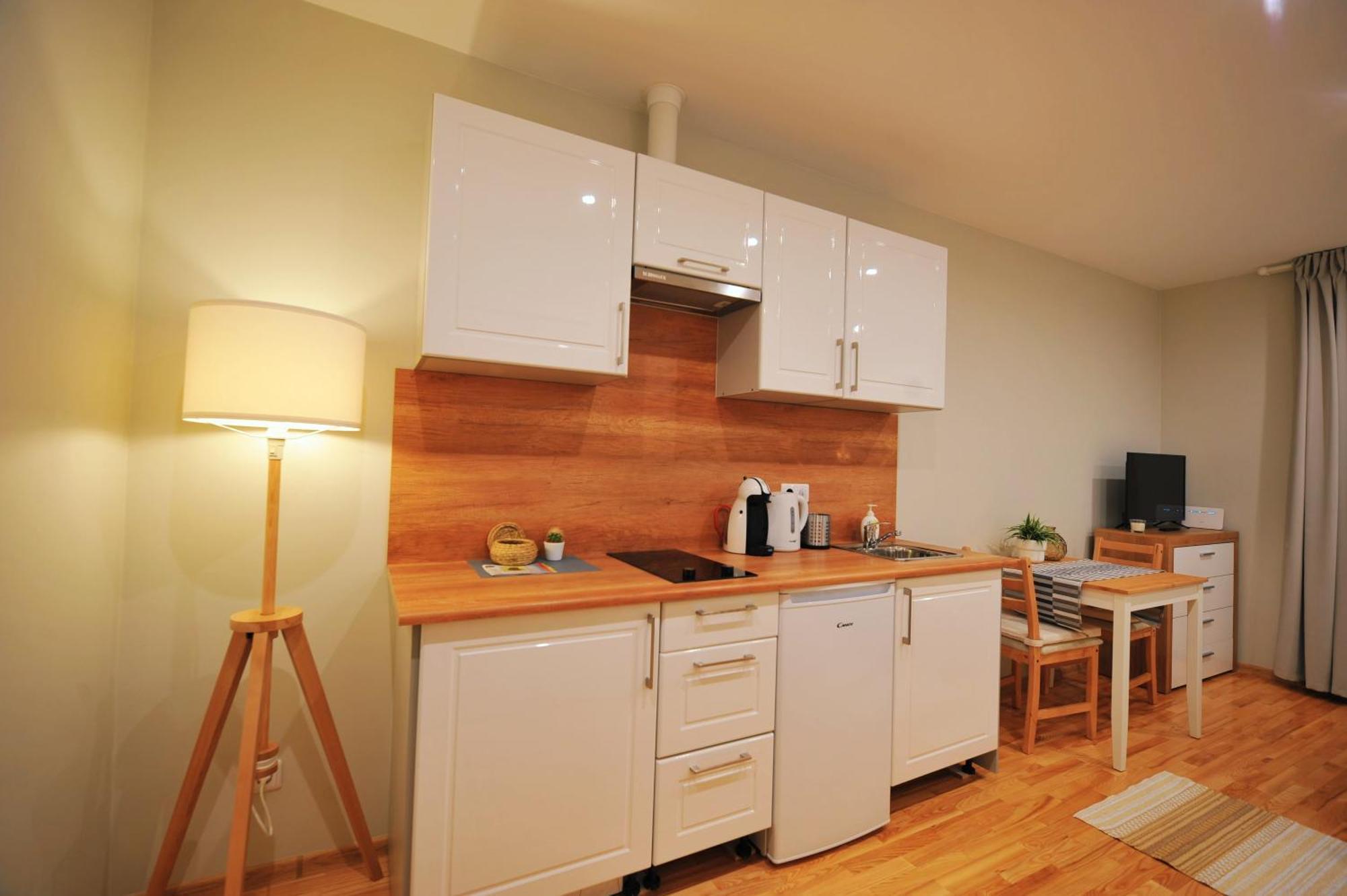 Central Comfort At Hanzas Residence, Stay Near Cafes, Bars, Museums & Esplanade Riga Ruang foto
