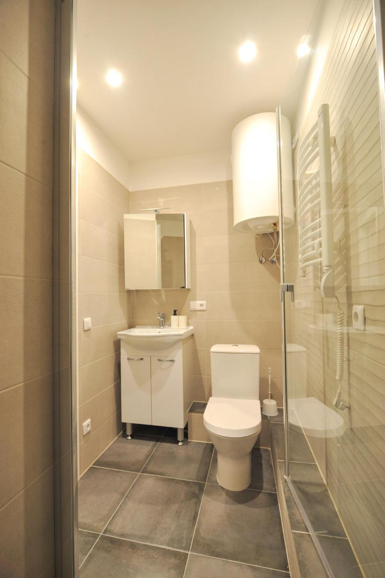 Central Comfort At Hanzas Residence, Stay Near Cafes, Bars, Museums & Esplanade Riga Ruang foto