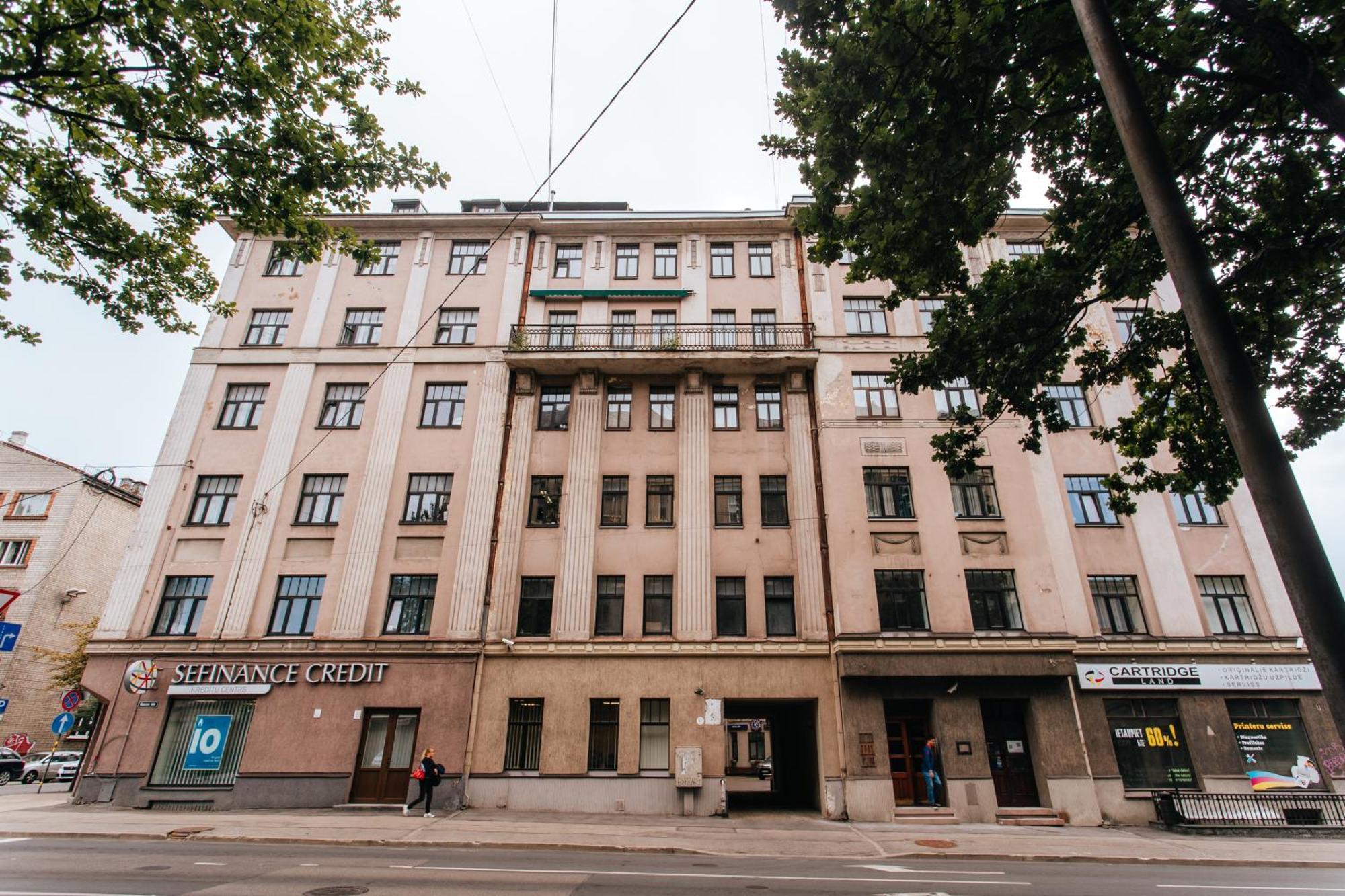 Central Comfort At Hanzas Residence, Stay Near Cafes, Bars, Museums & Esplanade Riga Bagian luar foto